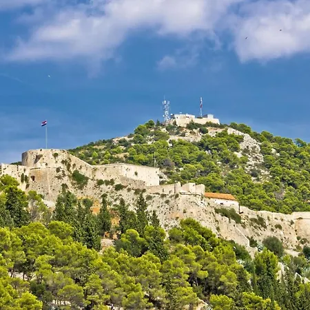 In With Sea View, Terrace, Air Conditioning, Wi-fi * Hvar Town