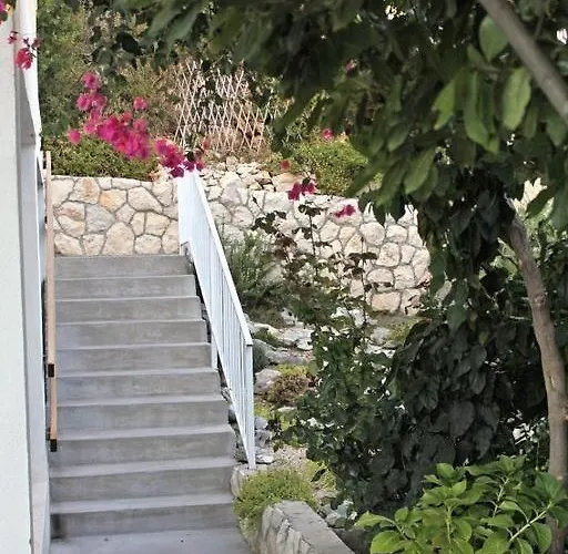 In With Sea View, Terrace, Air Conditioning, Wi-fi Hvar Town